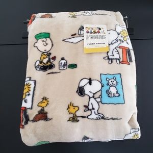 Peanuts Snoopy Woodstock Charlie Brown Artist Plush Throw Blanket 50x70 NWT